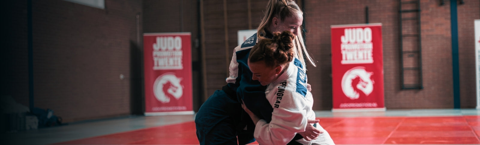 Judoka's van Judo Promotion Twente tijdens de training in Hengelo